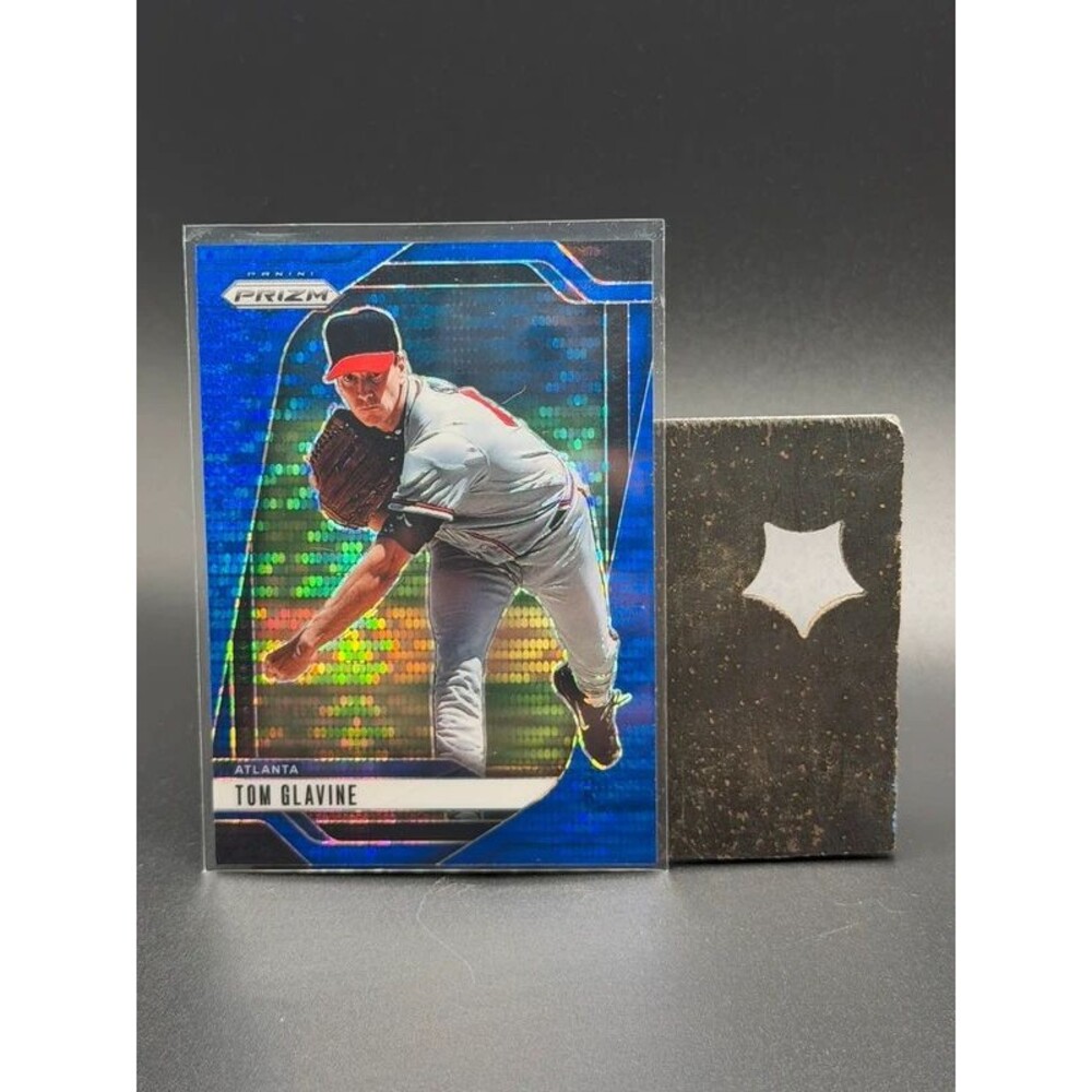 : 2025 Panini Prizm Tom Glavine #137 Blue Pulsar Parallel 53/75 – Atlanta Braves